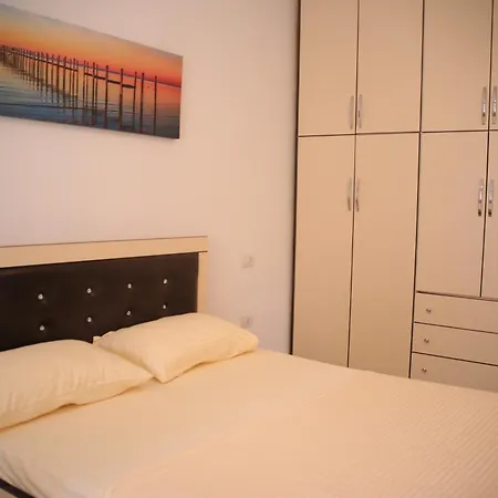 Apartment Urban Stay 2 Komuna Paris Private Parking Self Check-In