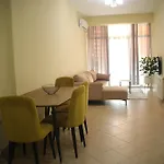 Urban Stay 2 Komuna Paris Private Parking Self Check-In Daire Tiran