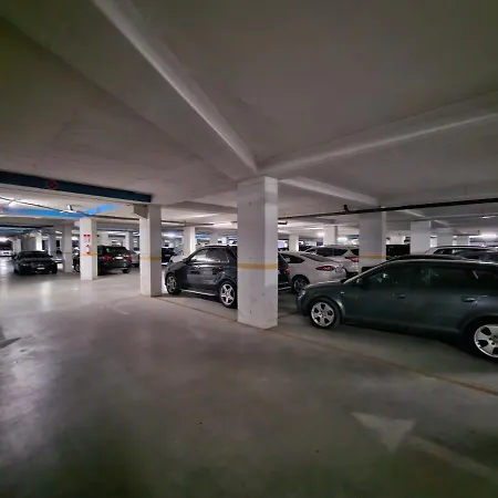 Urban Stay 2 Komuna Paris Private Parking Self Check-In * Tirana