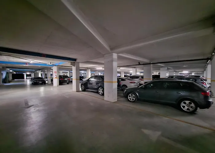 Urban Stay 2 Komuna Paris Private Parking Self Check-In * Tirana