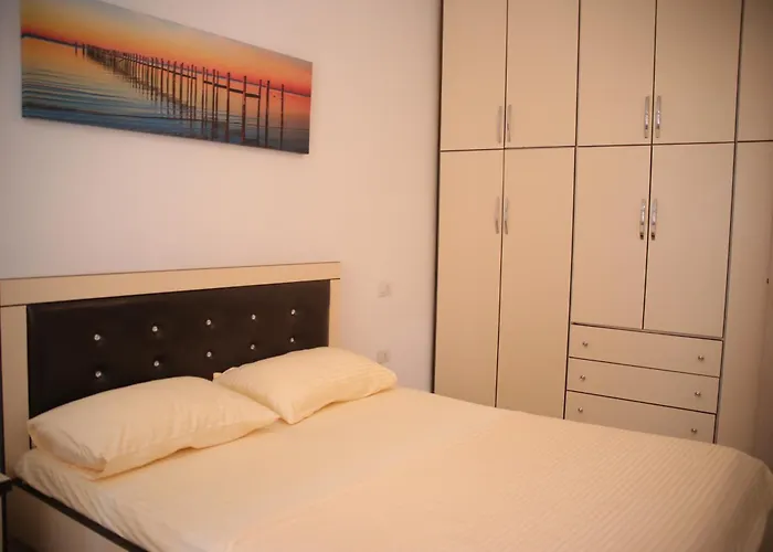 Apartment Pleasant With Free Dedicated Parking In Komuna E Parisit